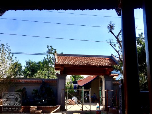 cổng gỗ