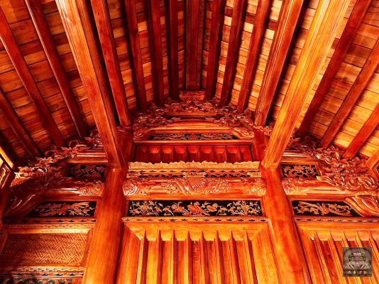 làm nhà gỗ xoan 5 gian