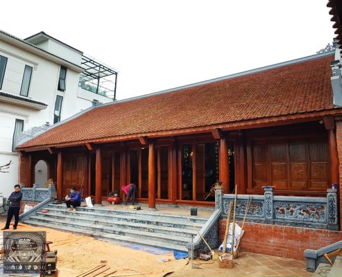 lợp ngói mũi hài nhà gỗ