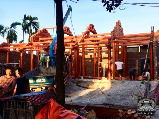 làm nhà gỗ xoan 5 gian