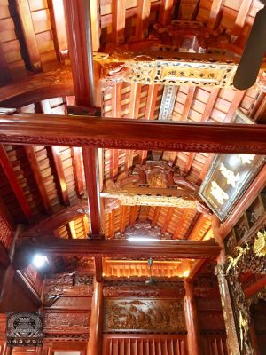 nhà gỗ xoan 5 gian thông hiên