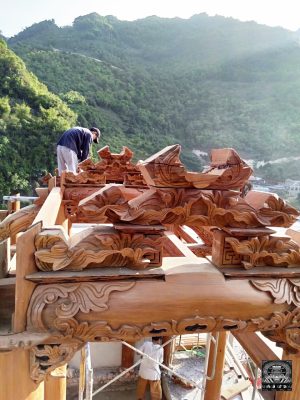 nhà gỗ lim 3 gian 18 cột