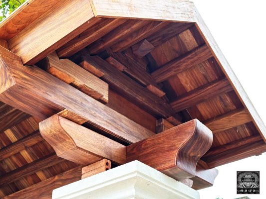 nhà gỗ lim 3 gian 24 cột